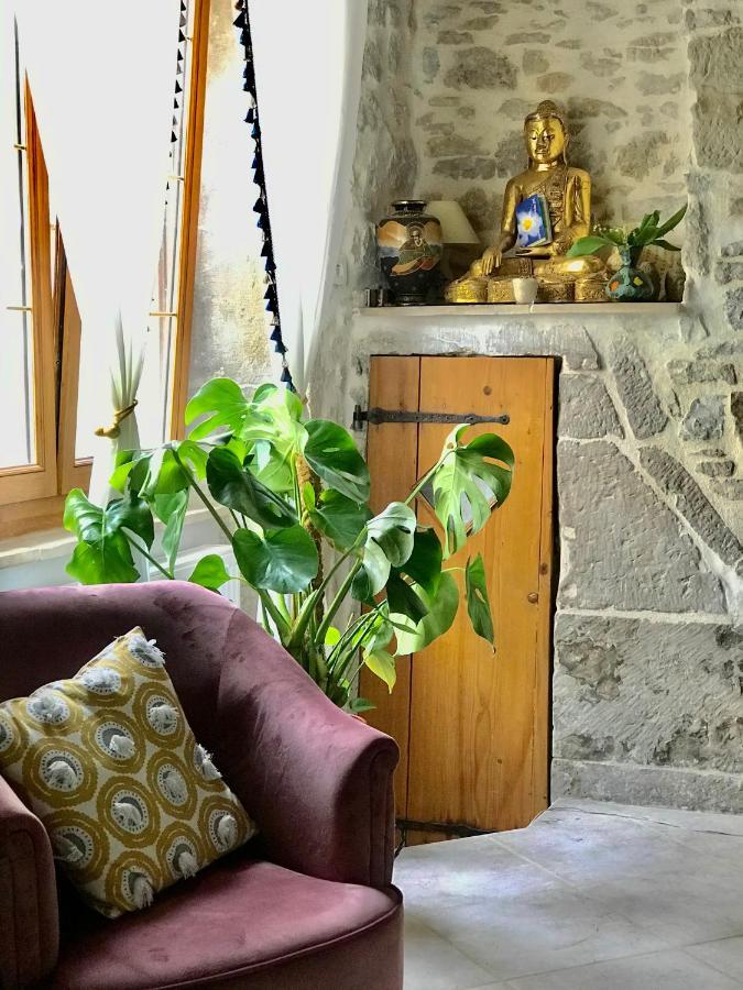 Manoir Saint-Pierre Bed & Breakfast Villersexel Bagian luar foto