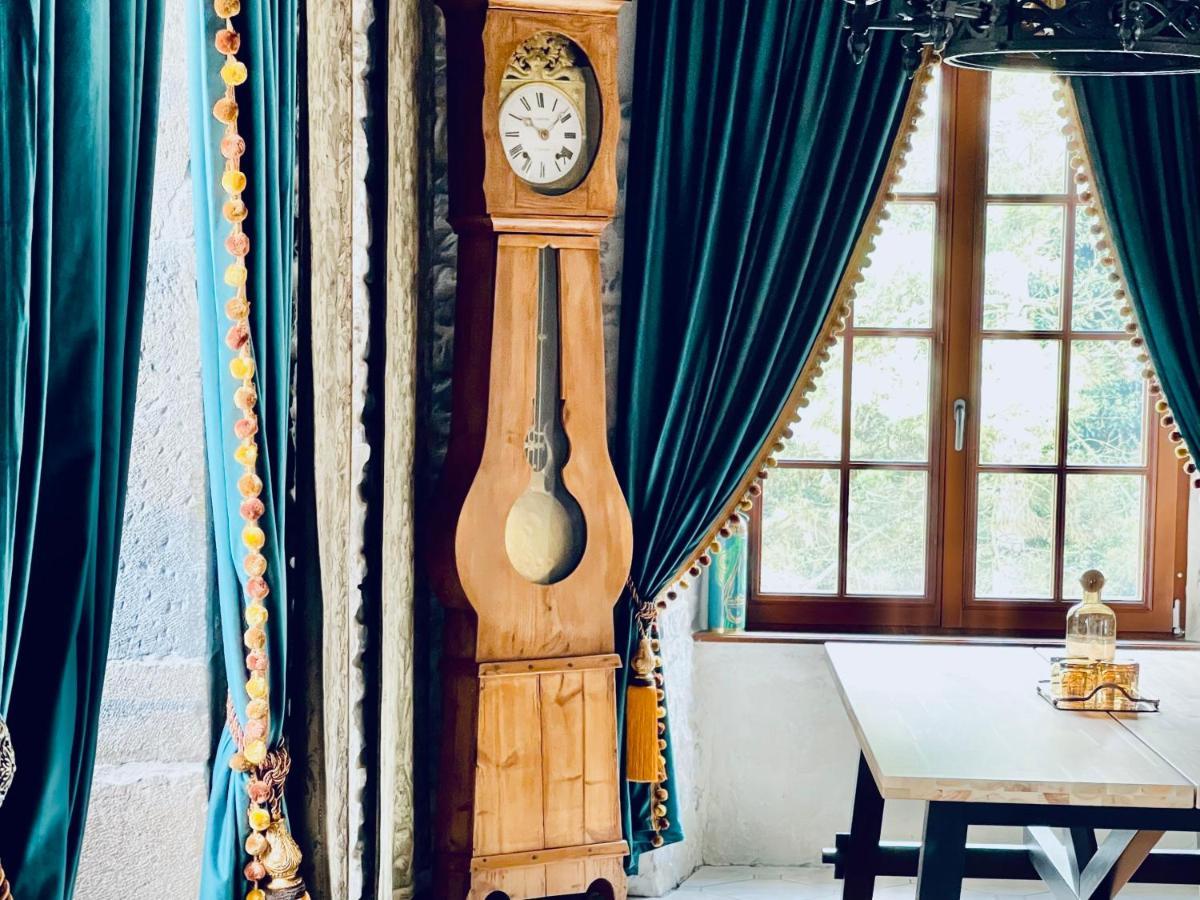 Manoir Saint-Pierre Bed & Breakfast Villersexel Bagian luar foto