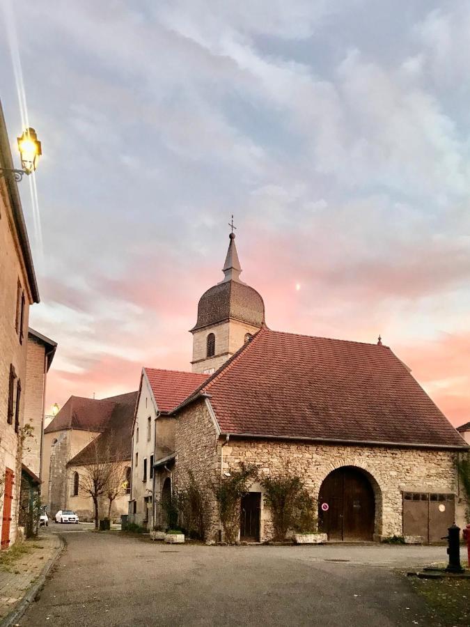 Manoir Saint-Pierre Bed & Breakfast Villersexel Bagian luar foto