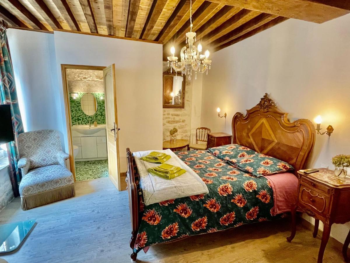 Manoir Saint-Pierre Bed & Breakfast Villersexel Bagian luar foto