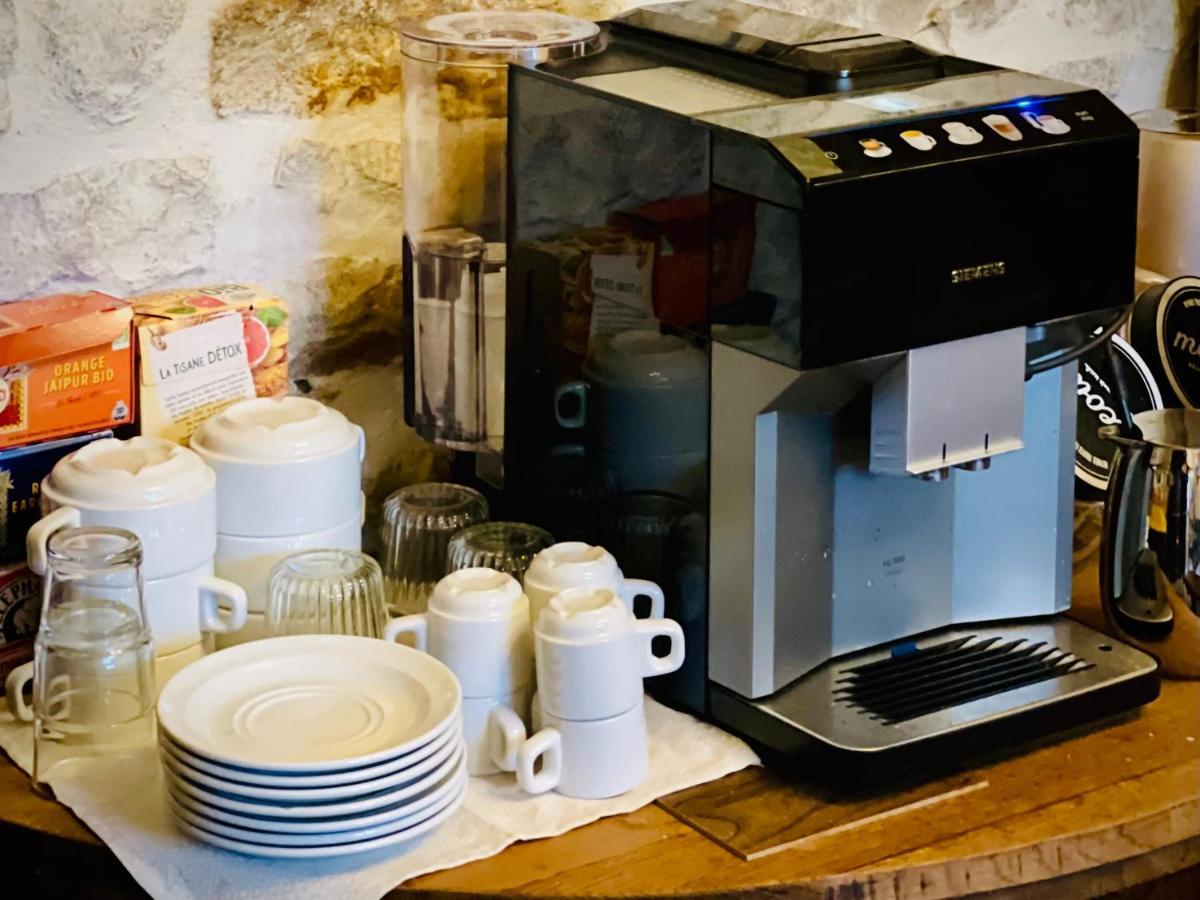Manoir Saint-Pierre Bed & Breakfast Villersexel Bagian luar foto
