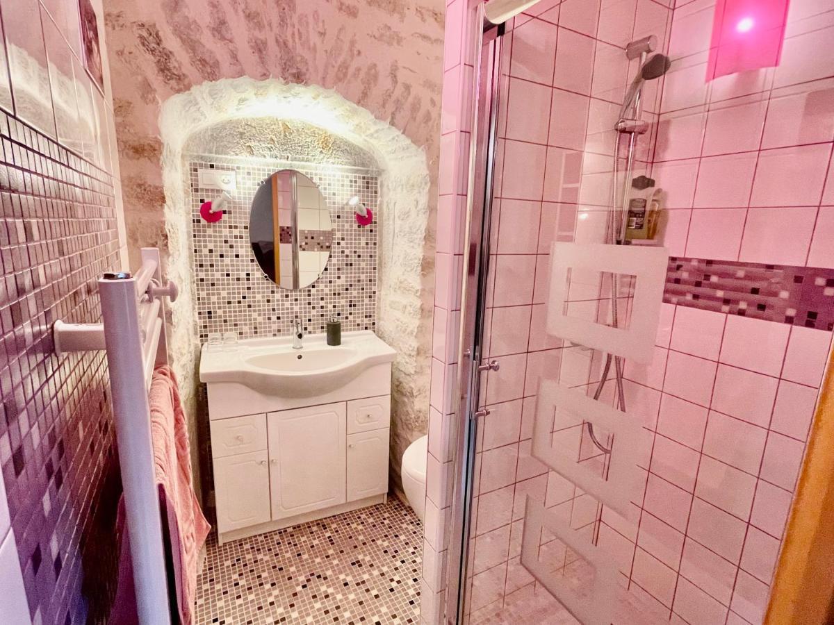 Manoir Saint-Pierre Bed & Breakfast Villersexel Bagian luar foto