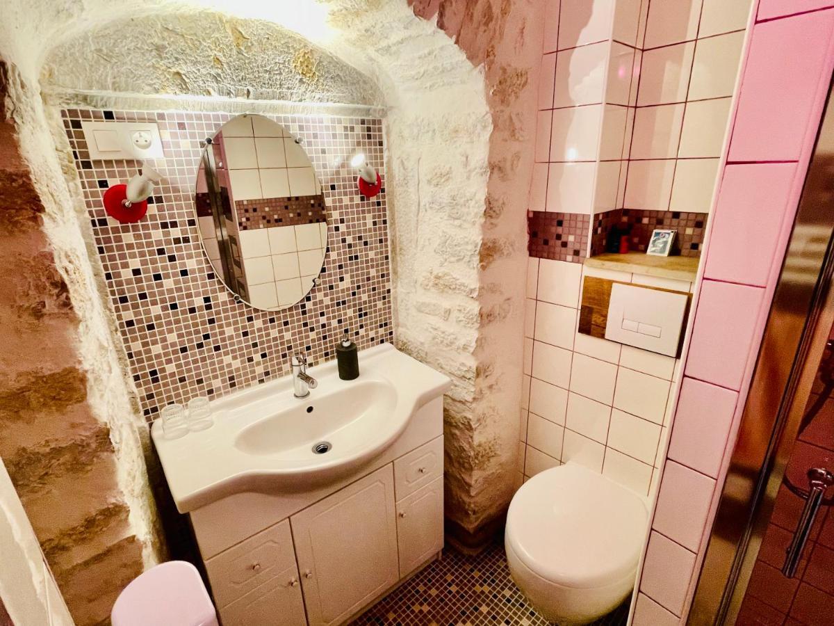 Manoir Saint-Pierre Bed & Breakfast Villersexel Bagian luar foto