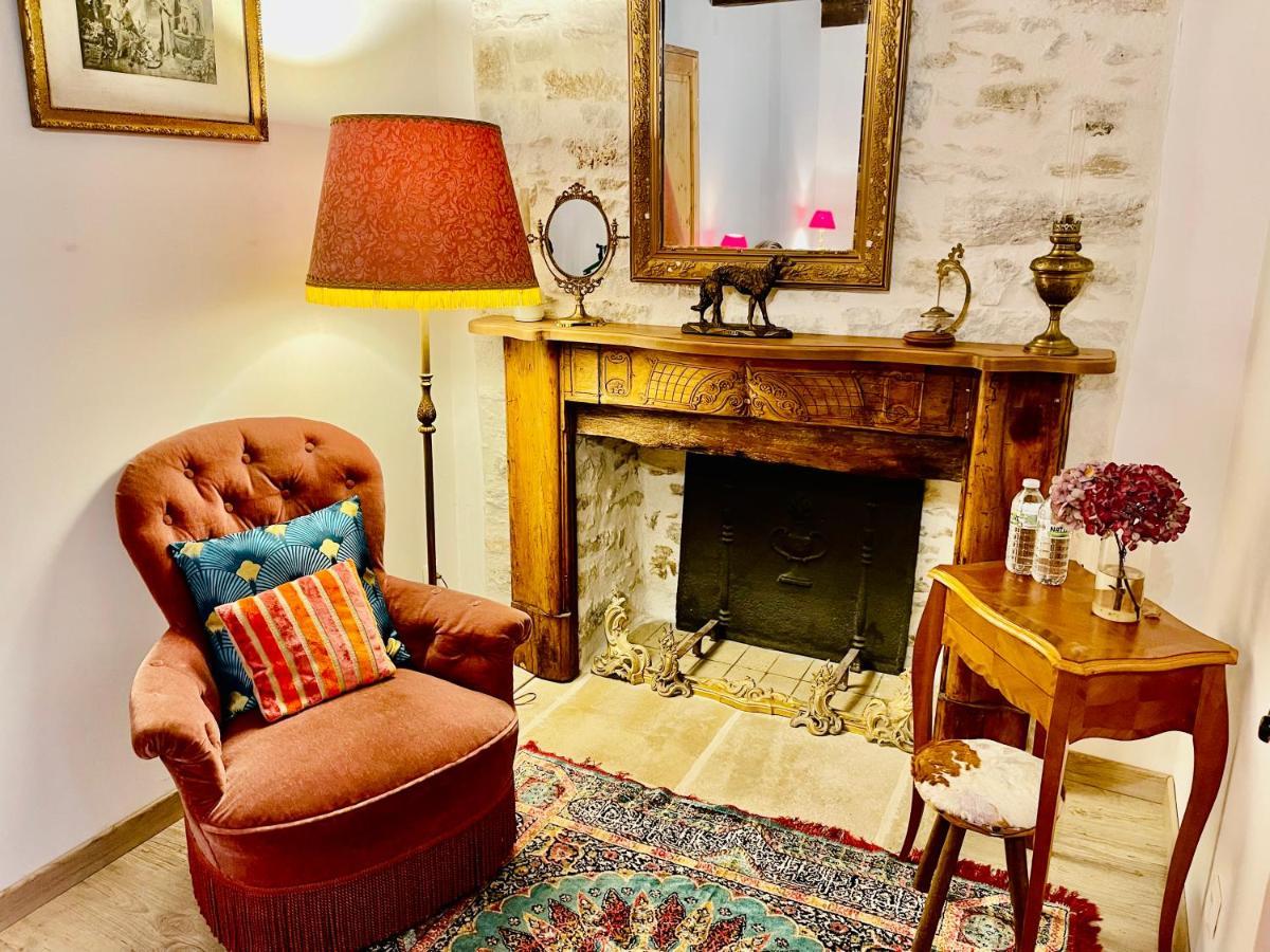 Manoir Saint-Pierre Bed & Breakfast Villersexel Bagian luar foto