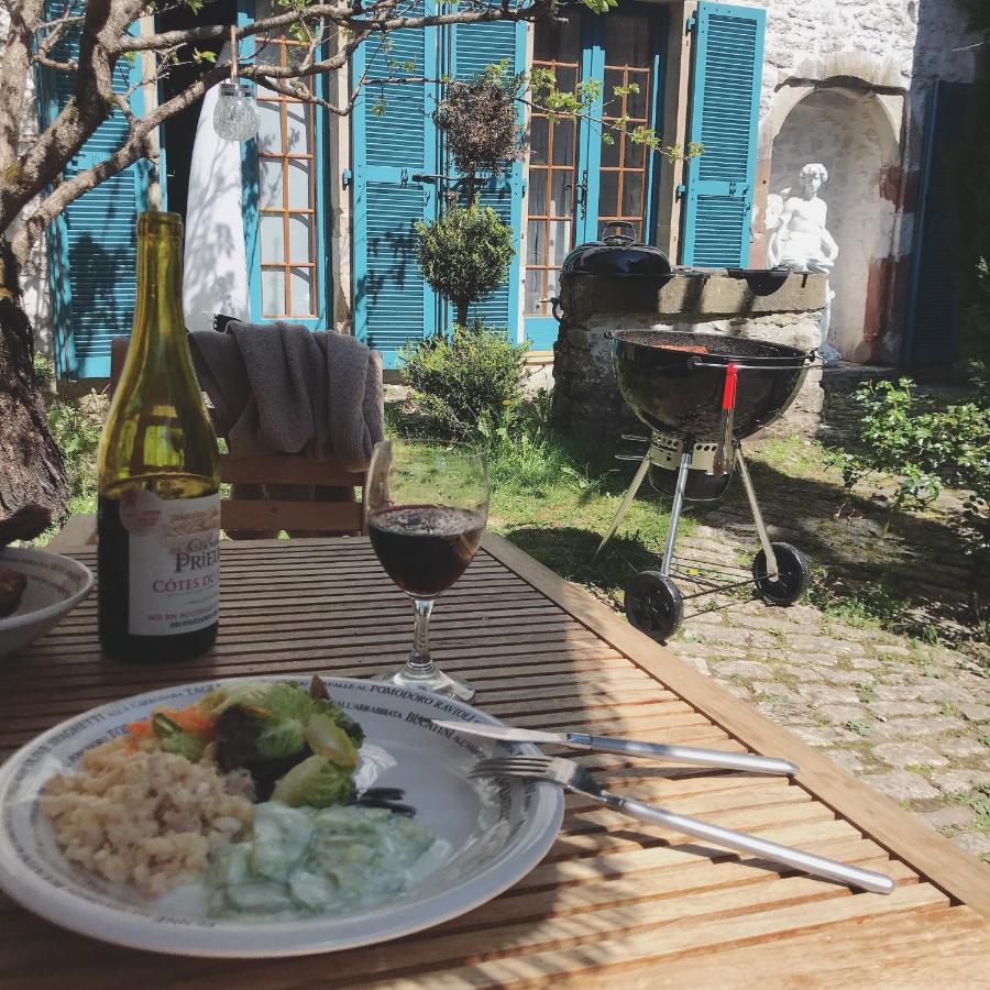 Manoir Saint-Pierre Bed & Breakfast Villersexel Bagian luar foto