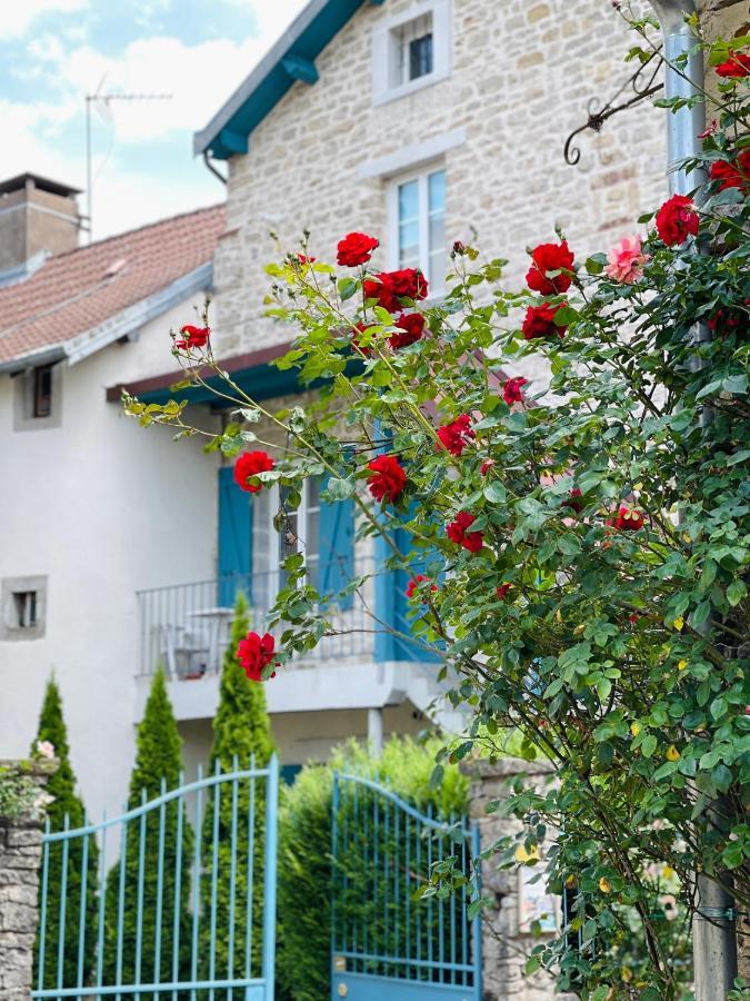 Manoir Saint-Pierre Bed & Breakfast Villersexel Bagian luar foto