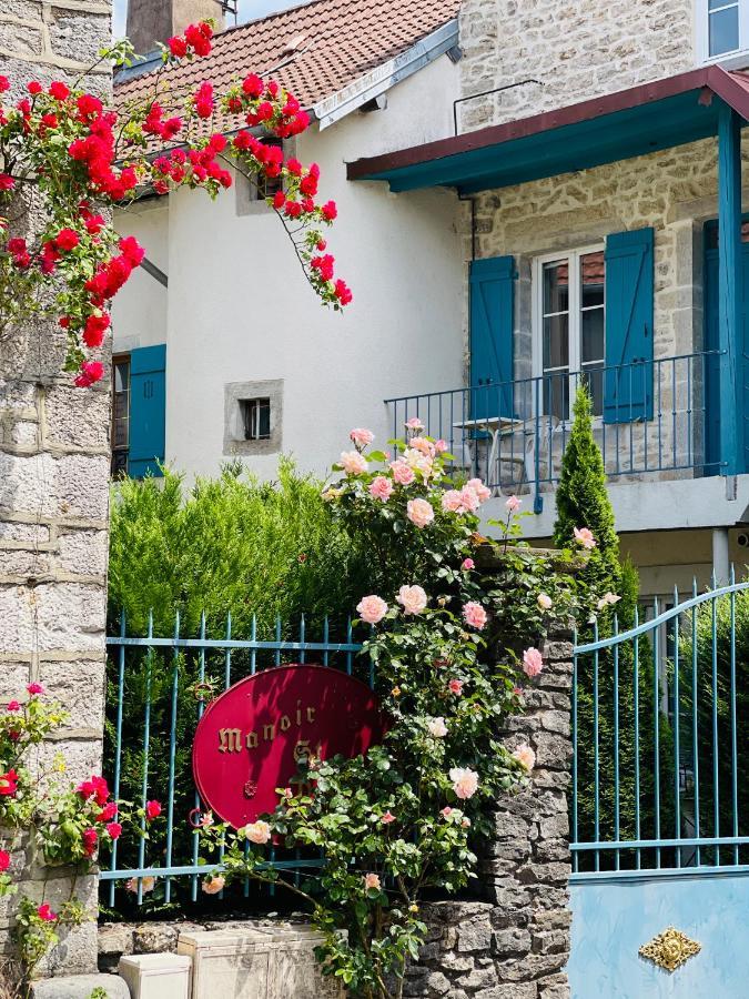 Manoir Saint-Pierre Bed & Breakfast Villersexel Bagian luar foto